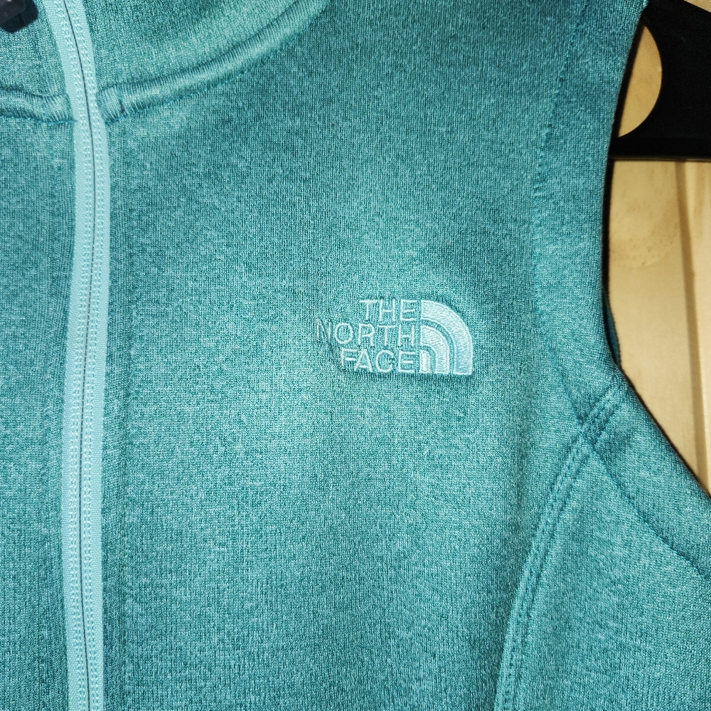Vest - Picture 2 of 4